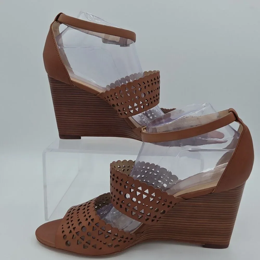 NWOB Tory Burch Perforated Gladiator Wedge Sandal 10.5 M Brown Leather Cutout